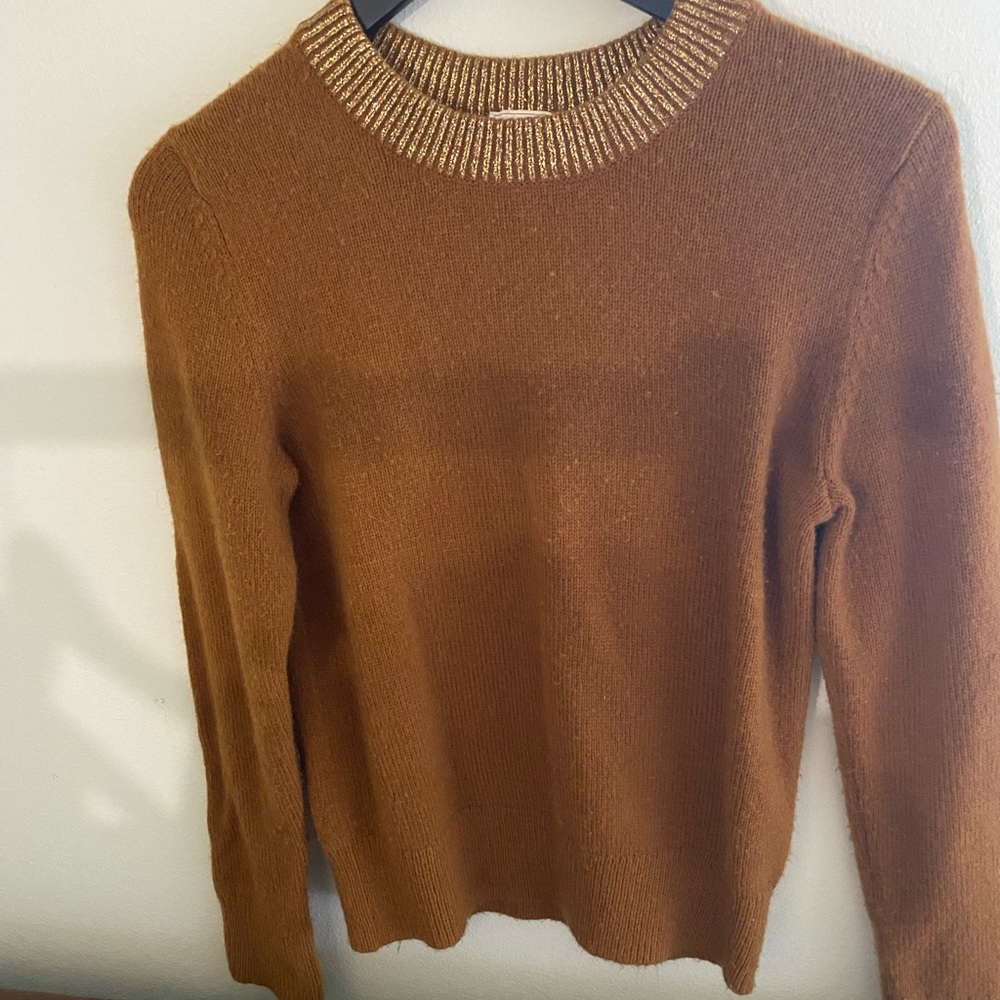 Vintage Gap. Golden brown sweater